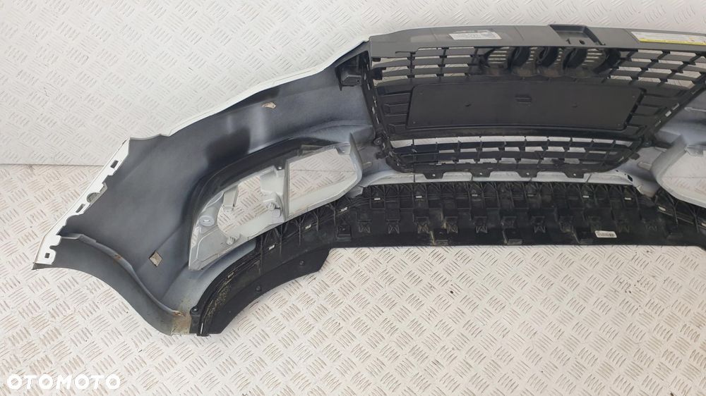 Audi A1 8X 8X0 Zderzak przód przedni - 8