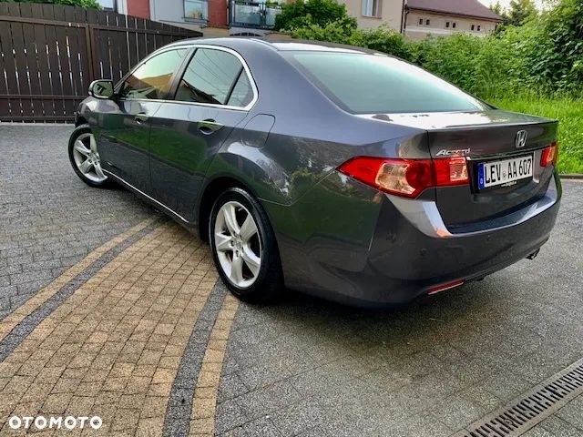 Honda Accord 2.0 Lifestyle - 2