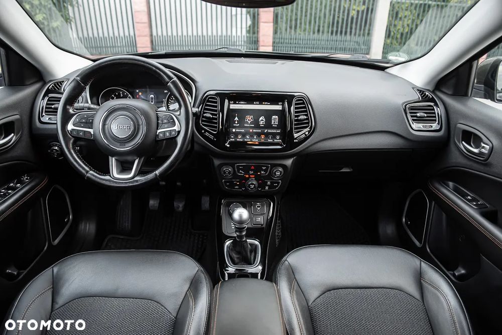 Jeep Compass 2.0 MJD Limited 4WD S&S - 28