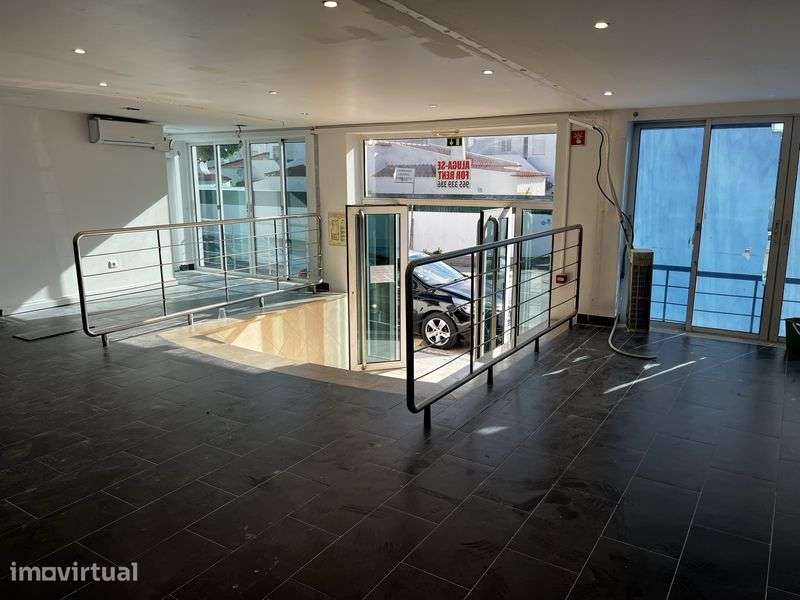Arrenda-se espaço comercial - Grande imagem: 3/5
