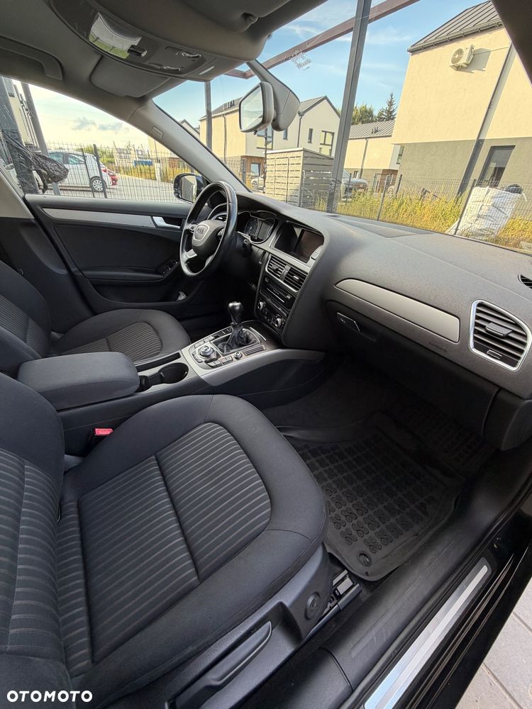 Audi A4 Limousine - 13