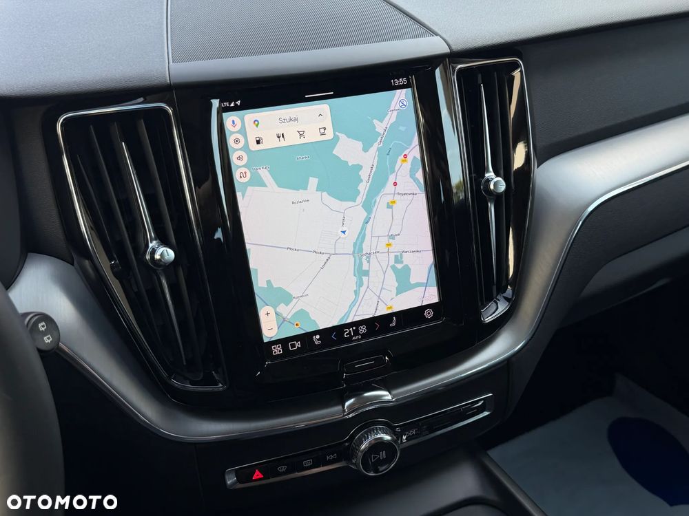 Volvo XC 60 B4 B Momentum Pro - 17