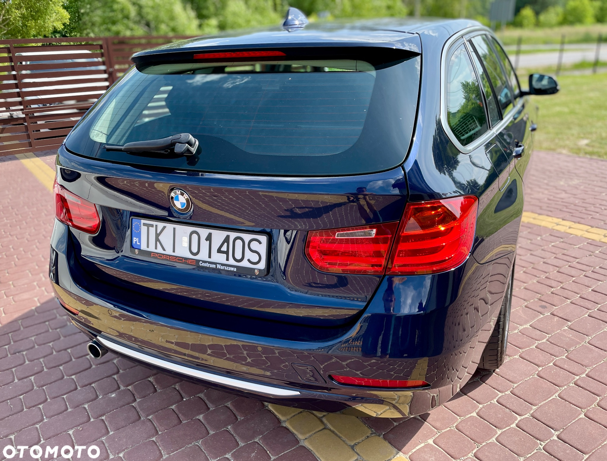 BMW Seria 3 320d Touring Modern Line - 9
