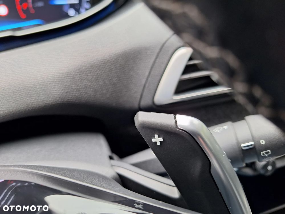 Peugeot 3008 1.6 THP Allure S&S EAT6 - 25
