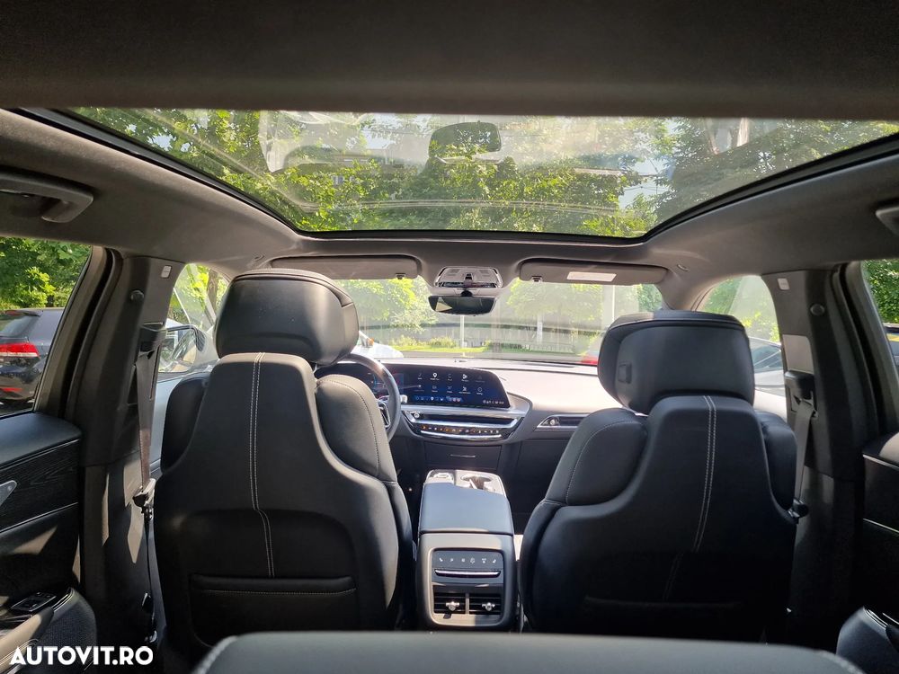 Cadillac Lyriq Sport - 19