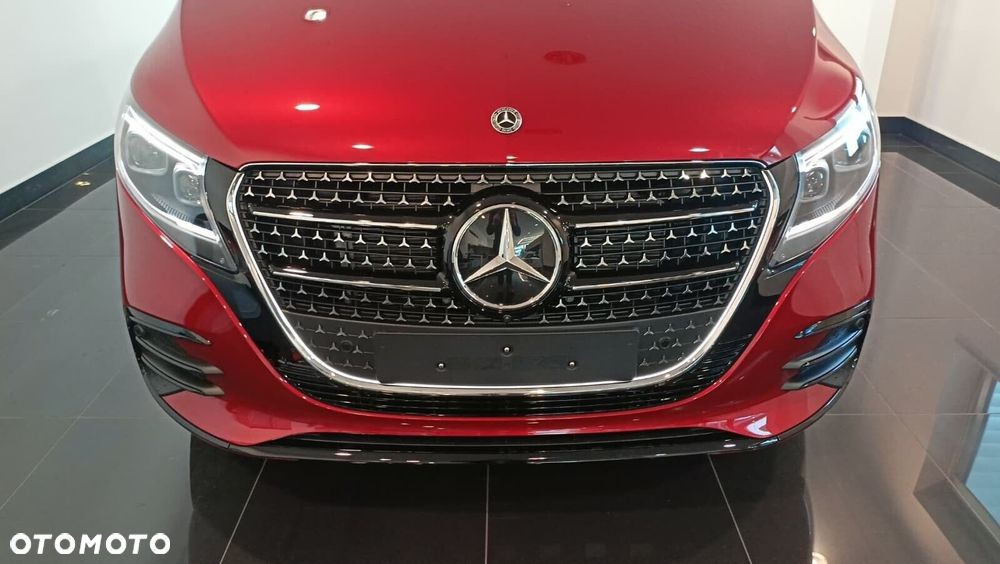 Mercedes-Benz Klasa V - 5