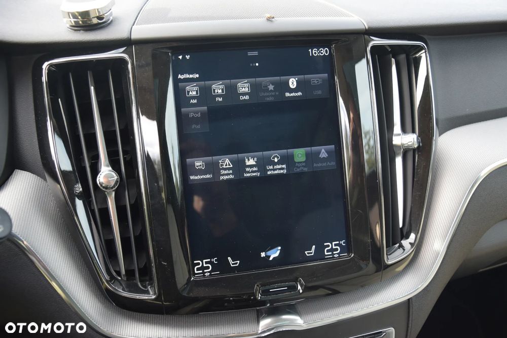 Volvo XC 60 D4 AWD Geartronic Inscription - 26
