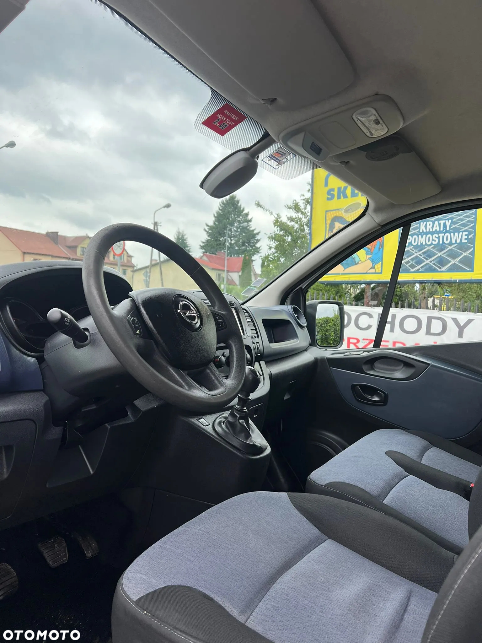 Opel Vivaro - 12
