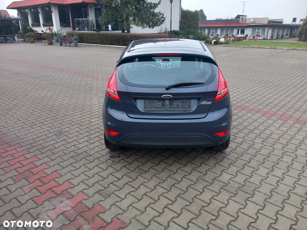 Ford Fiesta 1.25 Champions Edition - 9