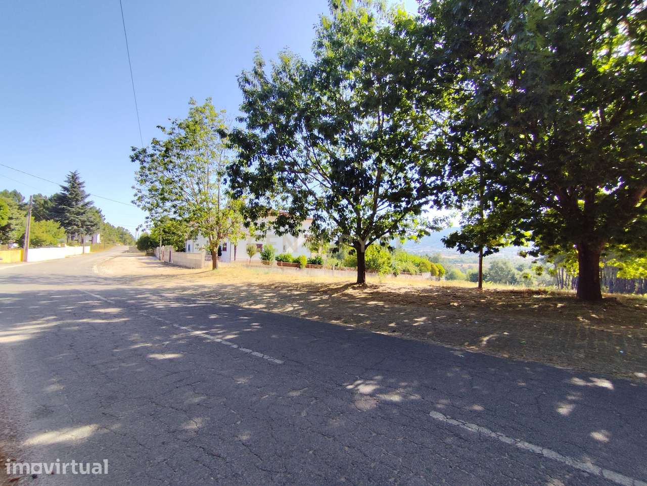 Lote Urbano para Construção a 5 km de Chaves - Grande imagem: 3/13