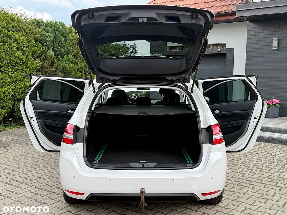 Peugeot 308 1.6 BlueHDi Allure S&S - 25