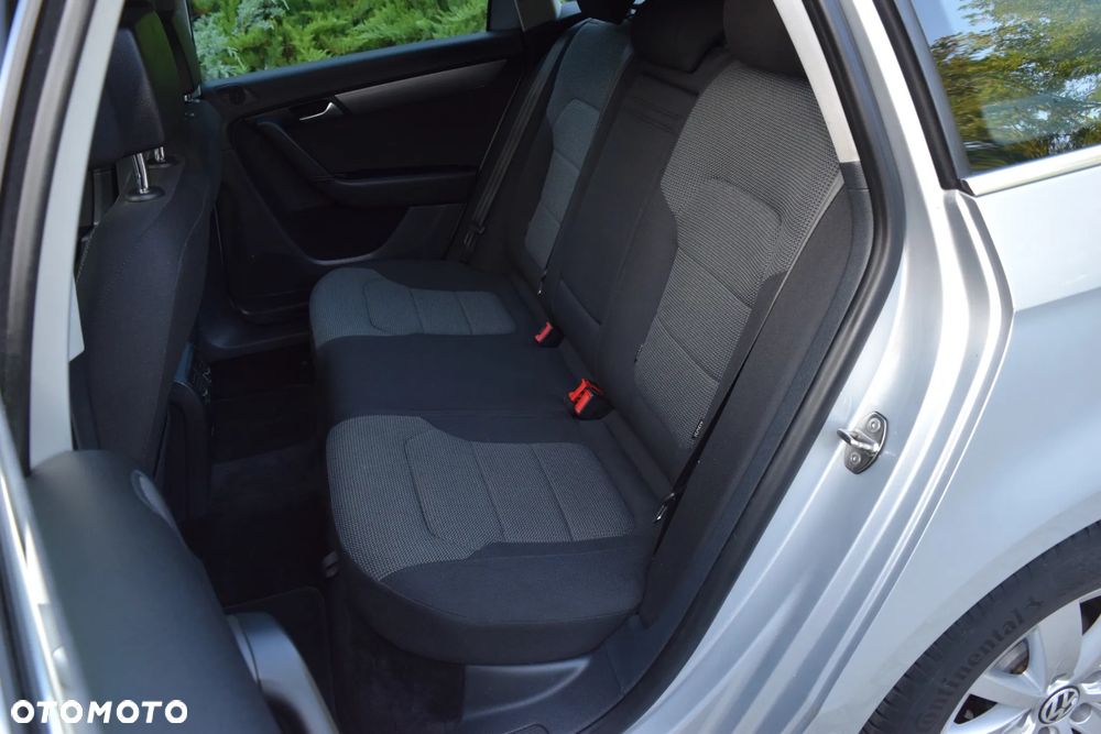 Volkswagen Passat 2.0 Blue TDI DSG SCR Highline - 12