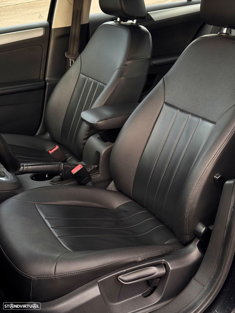 VW Jetta 1.6 TDi Highline DSG - 9