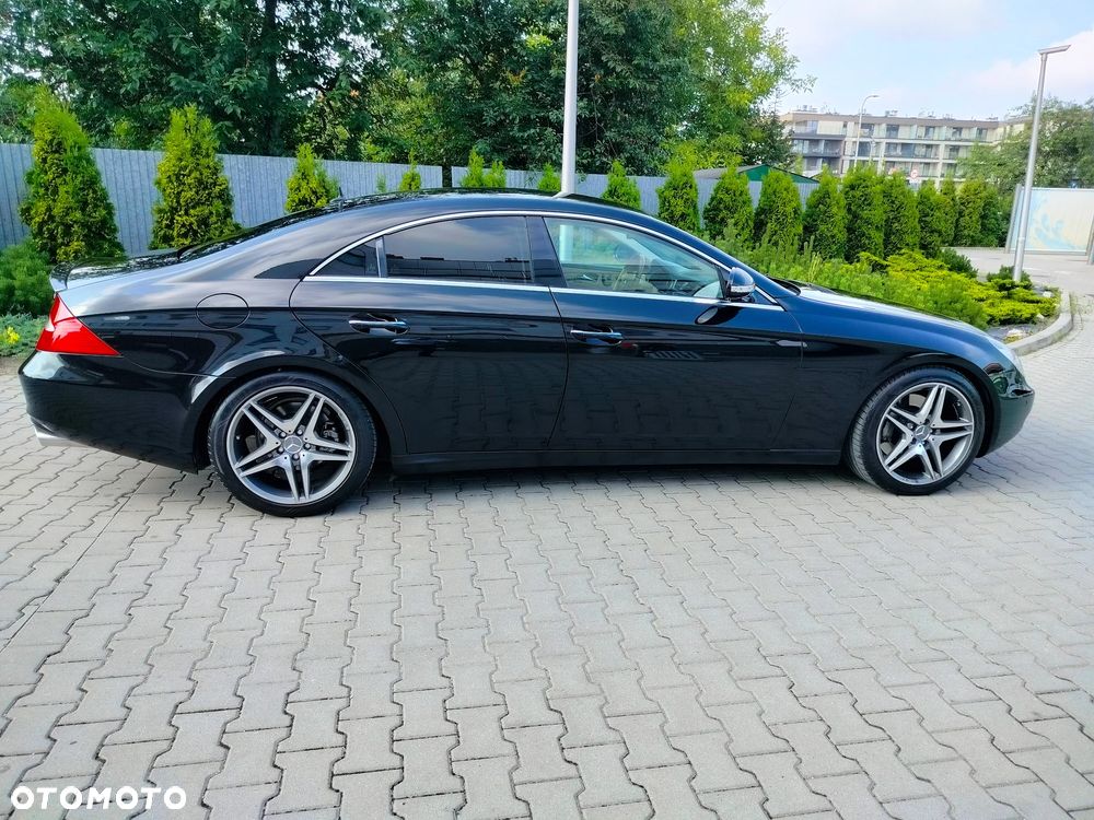 Mercedes-Benz CLS - 6