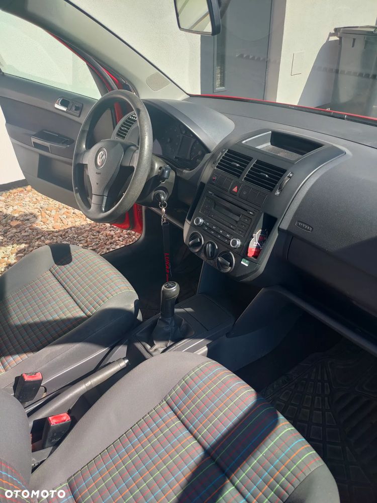 Volkswagen Polo 1.4 16V Comfortline - 5