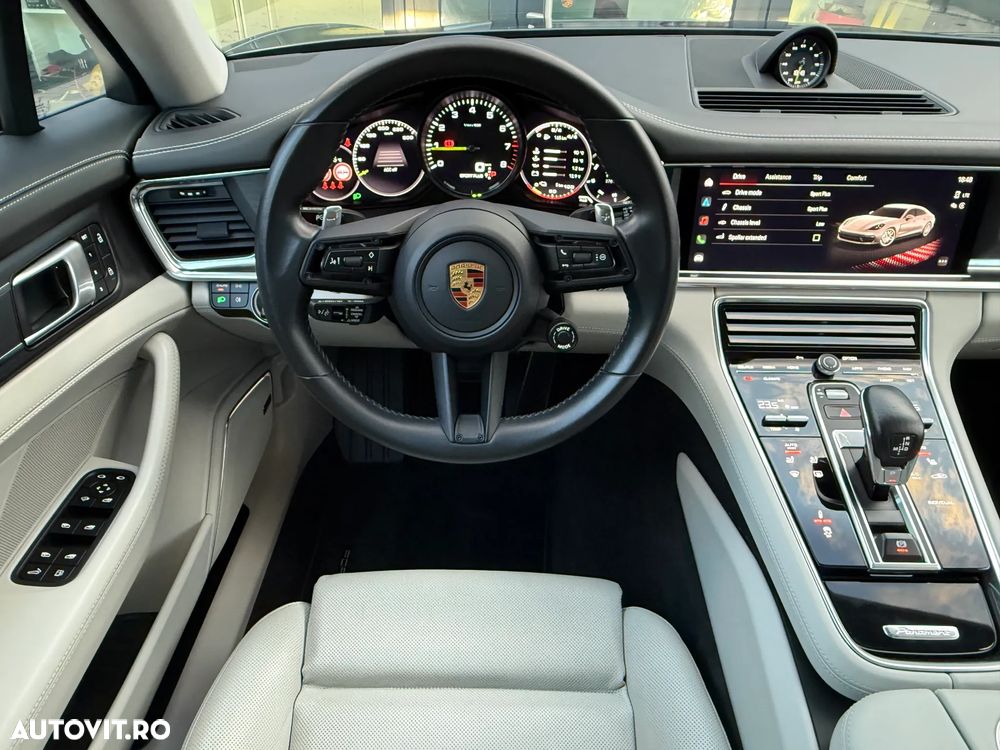 Porsche Panamera - 17