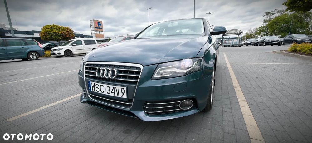 Audi A4 Limousine - 5