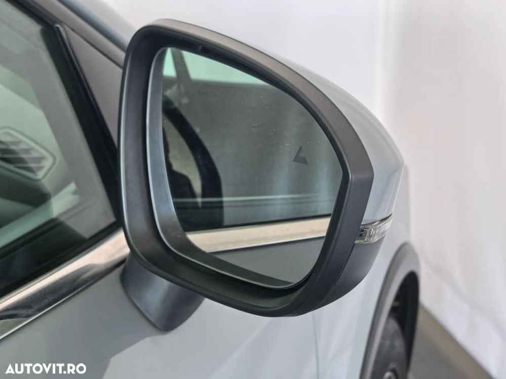 Nissan Qashqai 1.3 l MHEV X-Tronic N-Connecta - 6