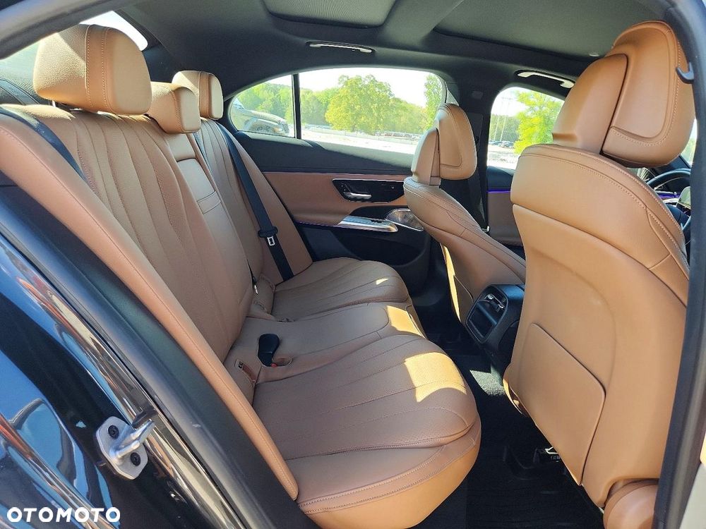 Mercedes-Benz Klasa E 350 9G-TRONIC AMG Line - 10