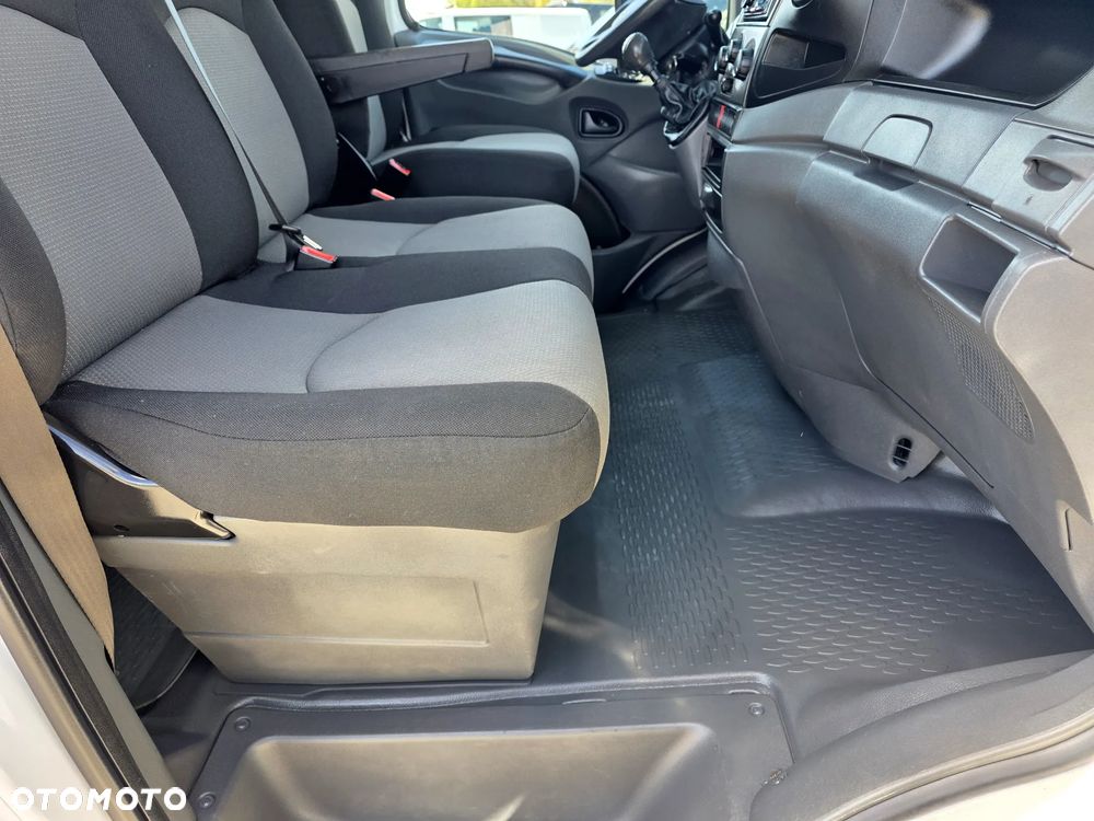 Iveco 35C17 3,0 HPI 170 KONNA DOKA BRYGADÓWKA 7 OSOBOWA 3,2M SKRZYNIA 130T/KM PRZEBIEGU GWARANCJA BLIŻNIAKI DO 3,5T WEBASTO - 23