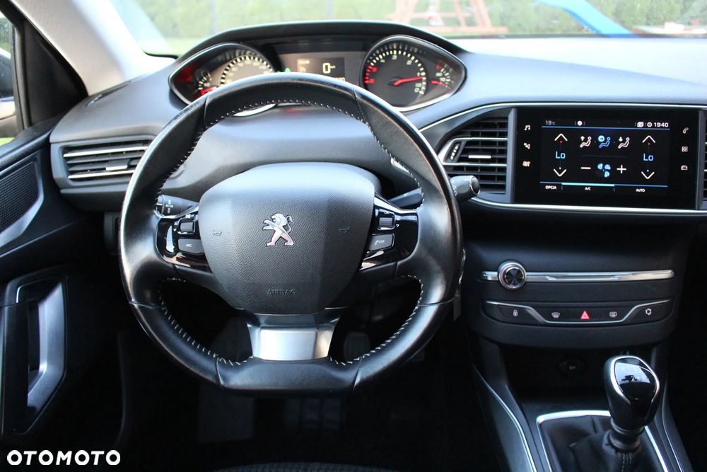 Peugeot 308 - 18