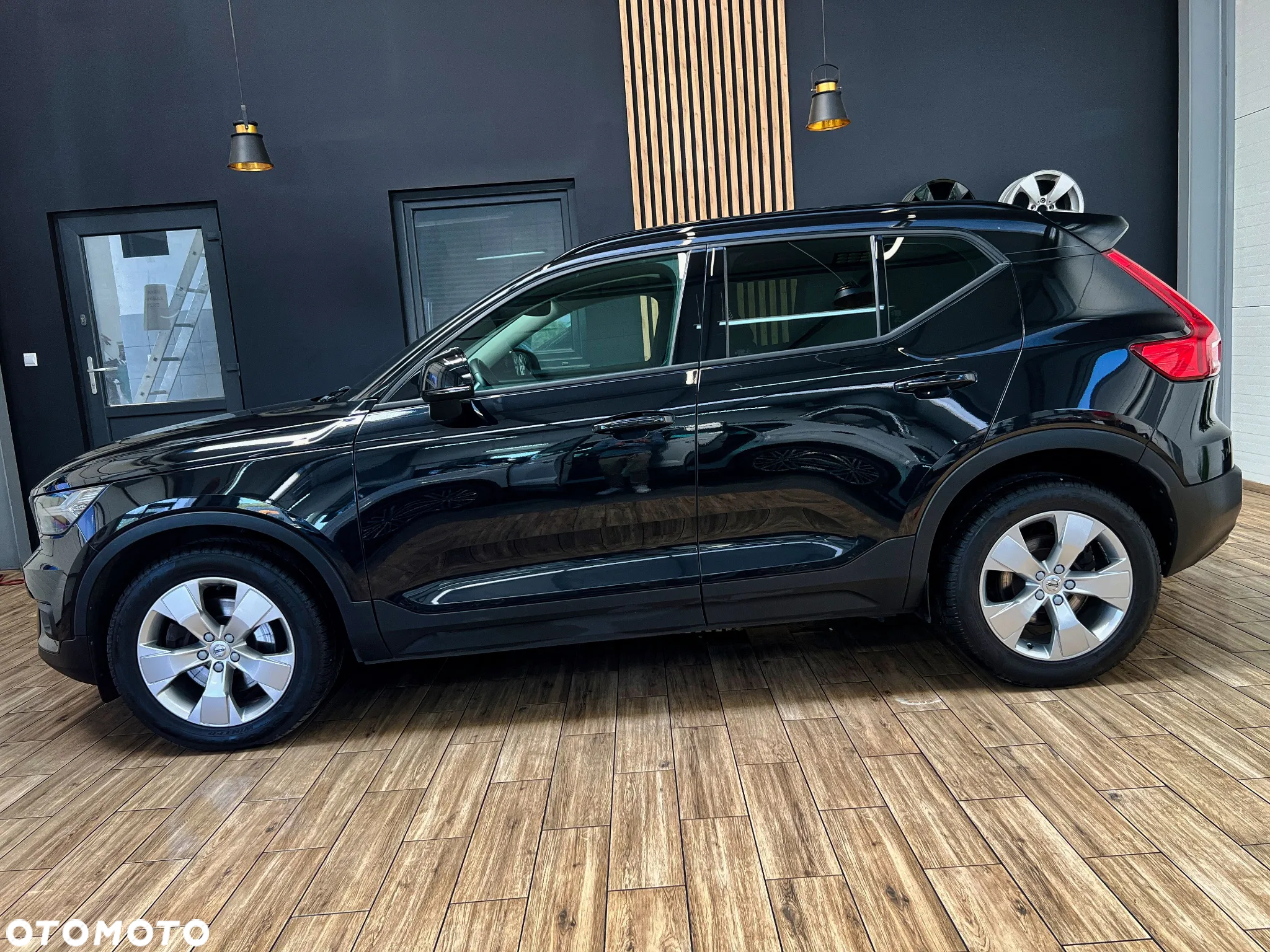 Volvo XC 40 D4 AWD Geartronic Momentum - 11