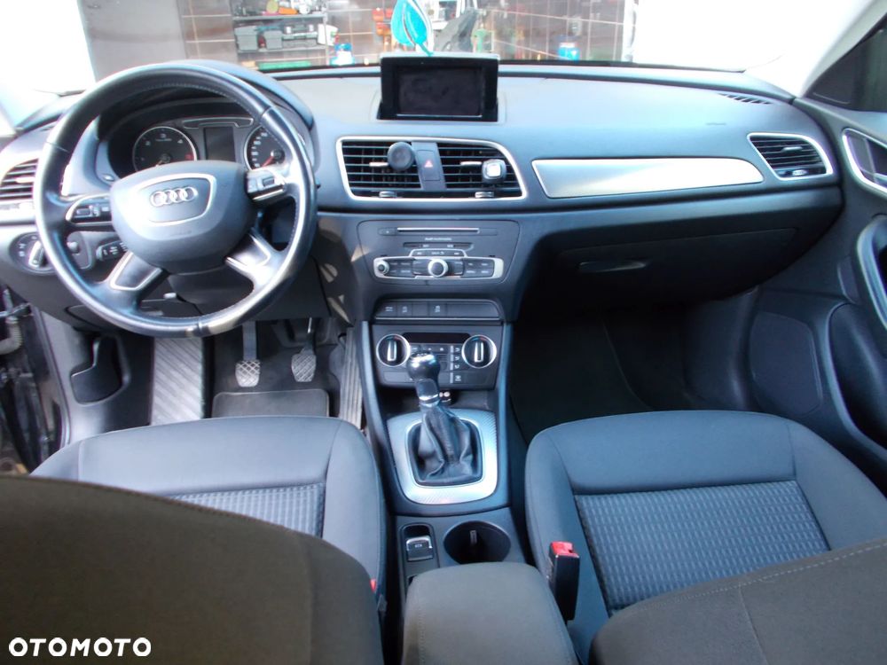 Audi Q3 2.0 TDI Design - 6