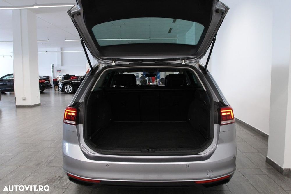 Volkswagen Passat - 8