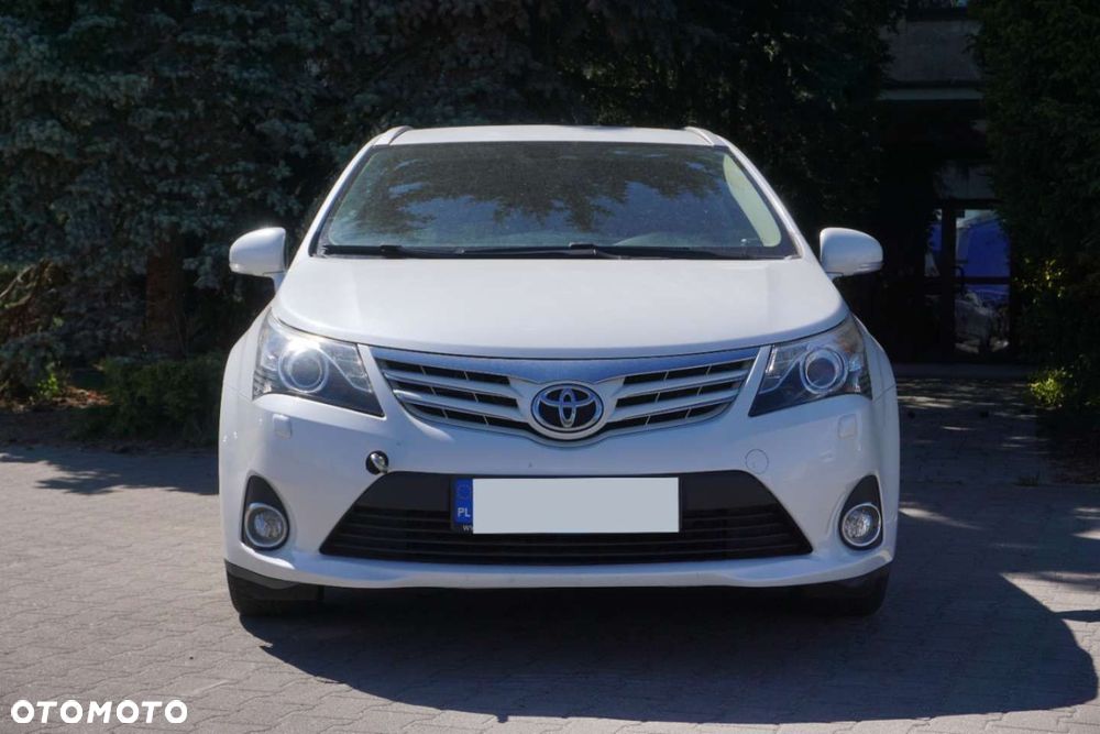 Toyota Avensis 2.2 D-4D Premium - 2