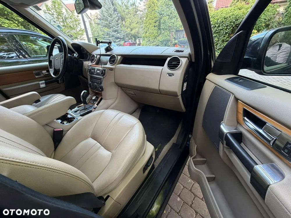 Land Rover Discovery 3.0D V6 HSE - 8