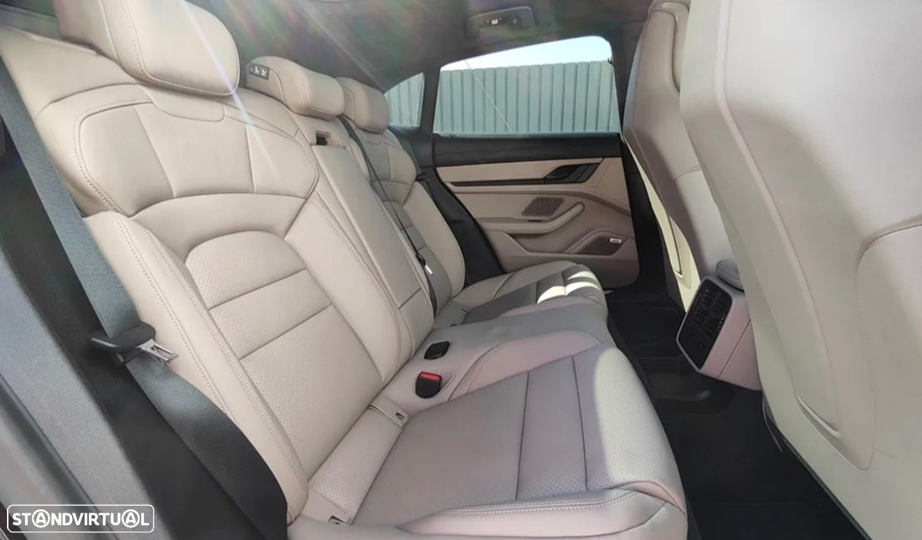 Porsche Taycan Sport Turismo 4S - 6