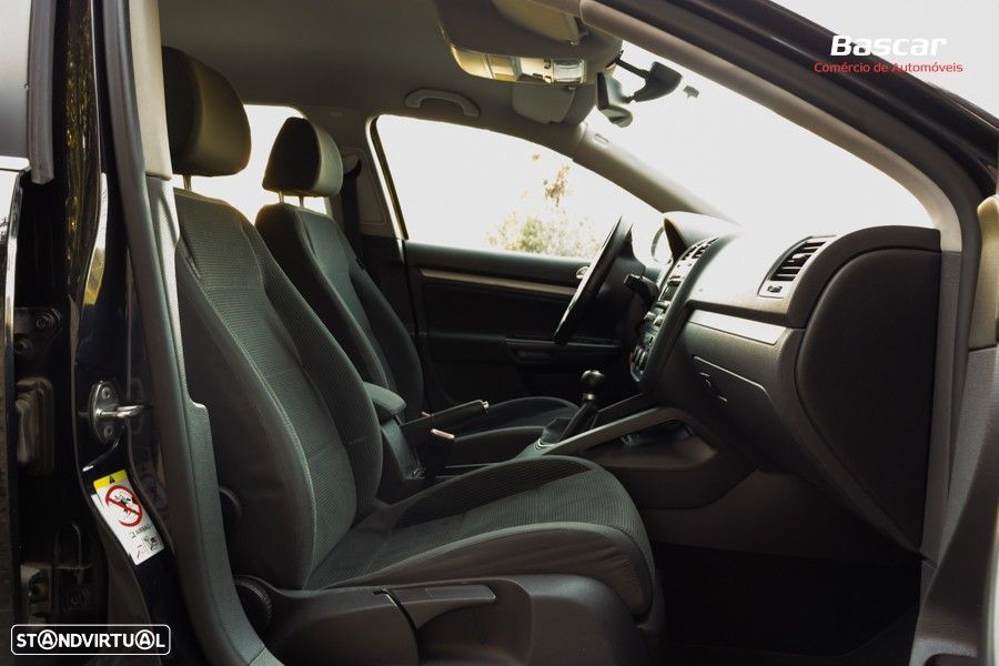 VW Golf Variant 1.9 TDi BlueM Sportline - 16