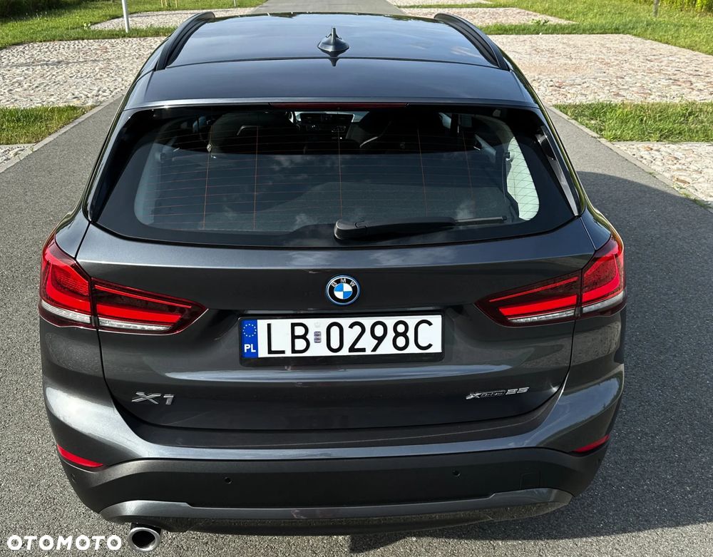BMW X1 xDrive25e Sport Line - 12