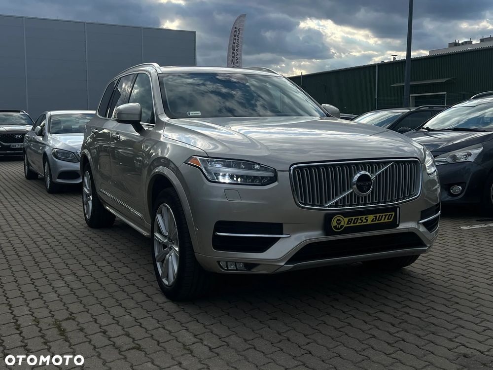 Volvo XC 90 - 3