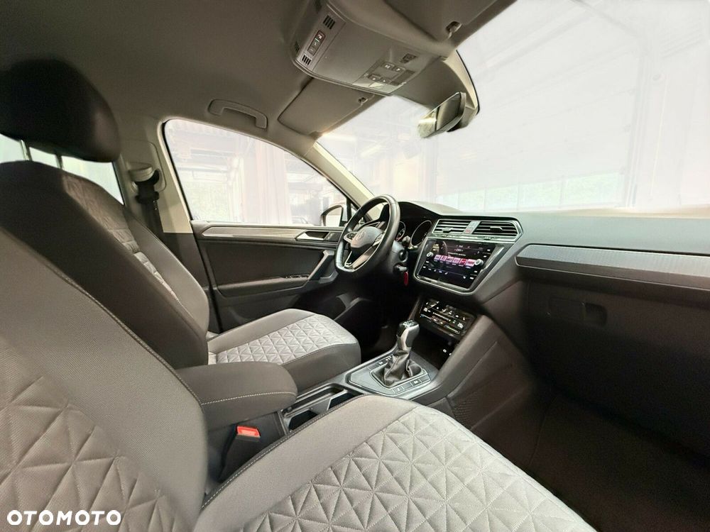 Volkswagen Tiguan - 18