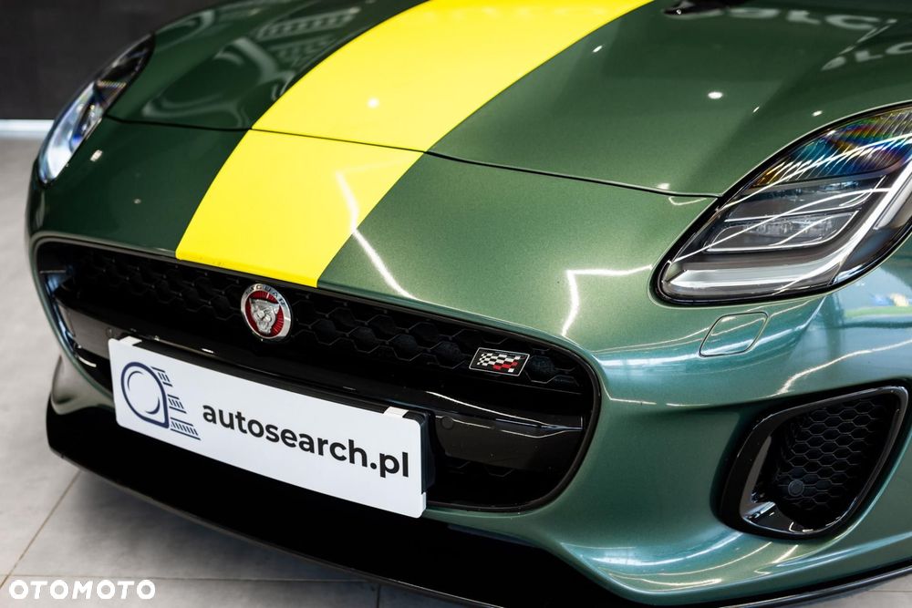 Jaguar F-Type 2.0 Turbo Chequered Flag - 38