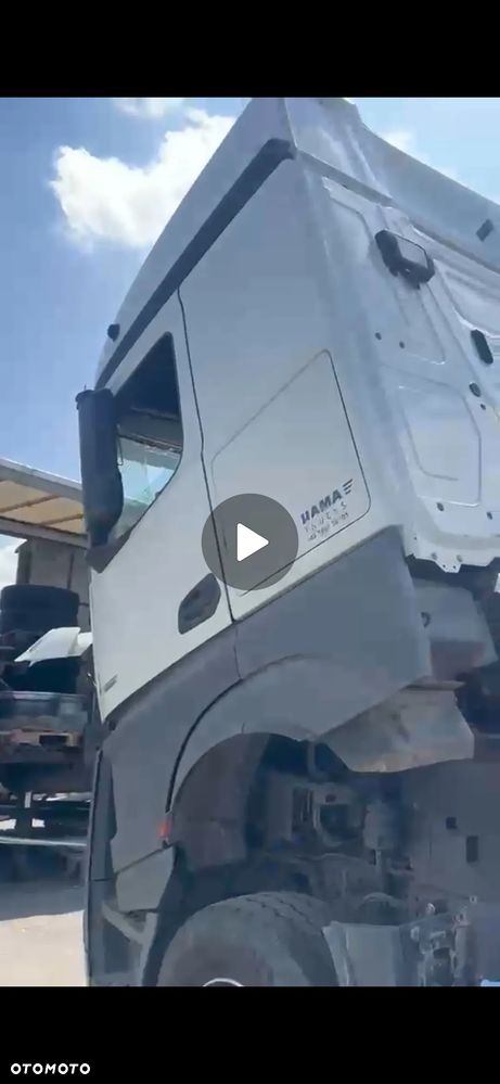 Mercedes-Benz 18.51 4x4 - 5