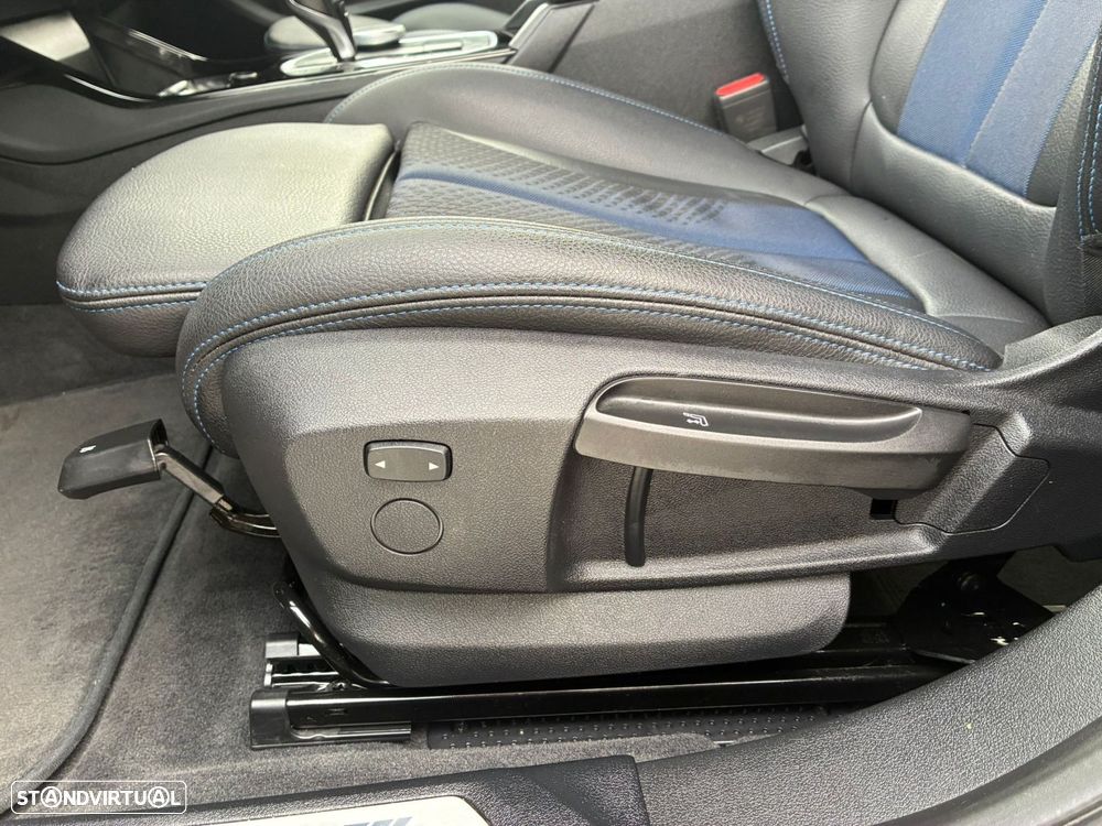 BMW 116 d Pack Desportivo M Auto - 12