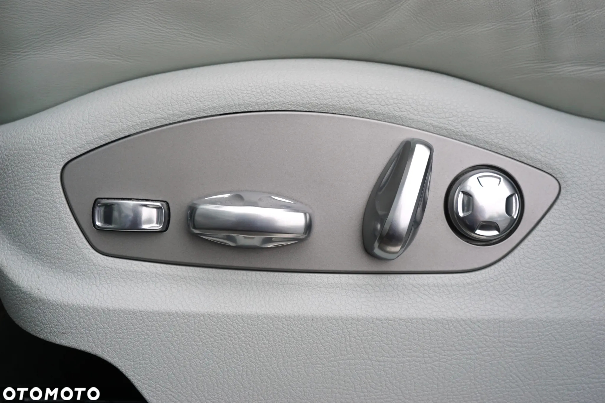 Porsche Macan Standard - 18