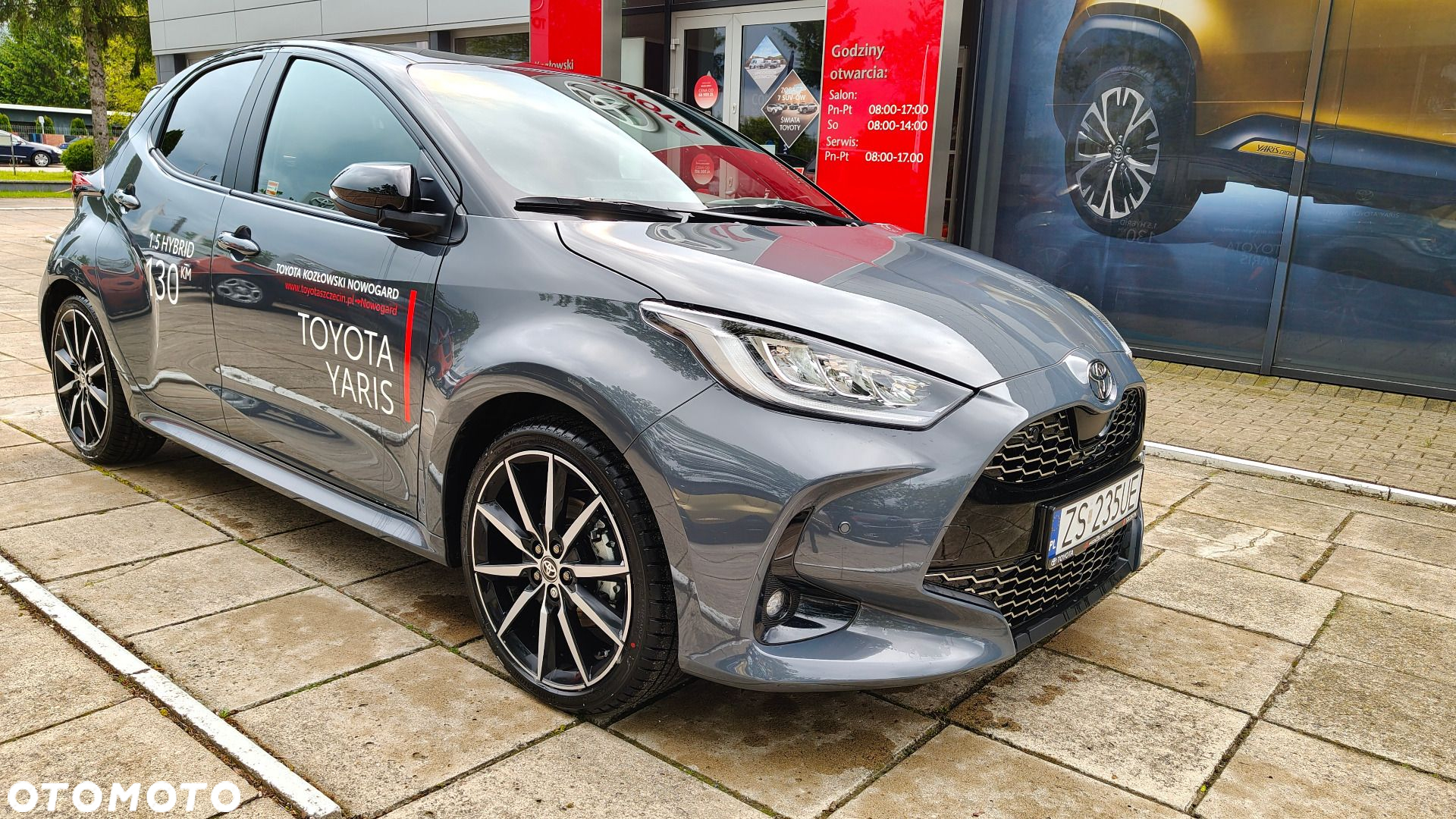 Toyota Yaris Hybrid 1.5 GR Sport - 3