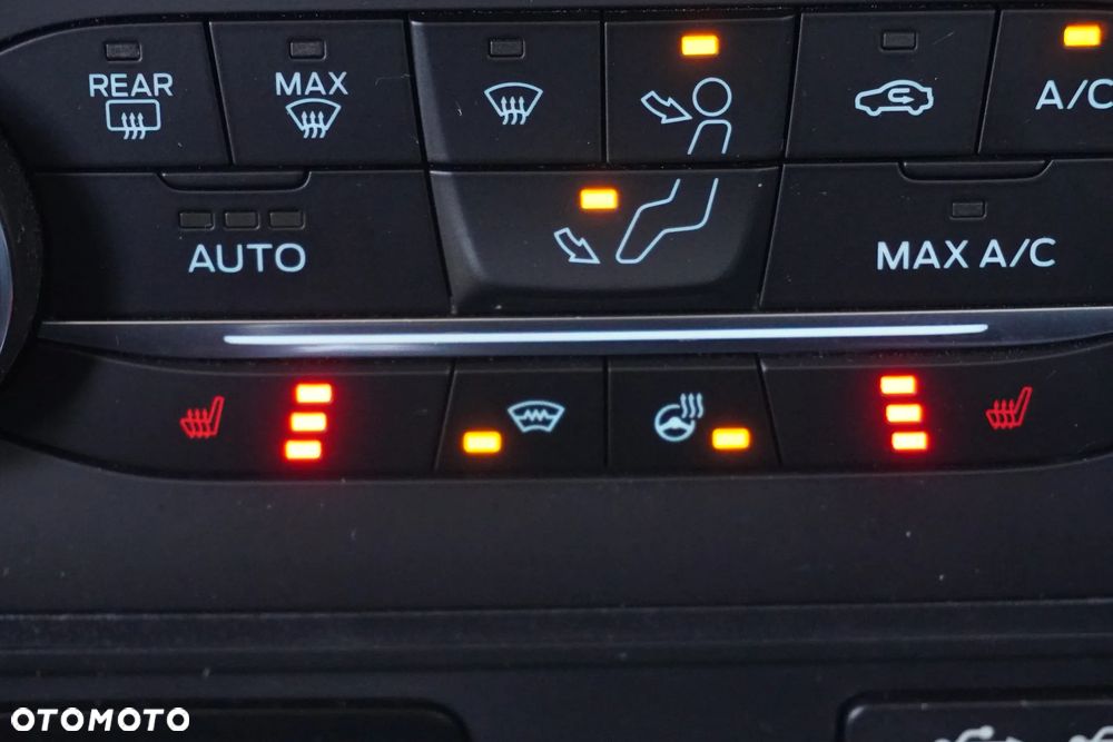 Ford EcoSport 1.0 EcoBoost TITANIUM - 23