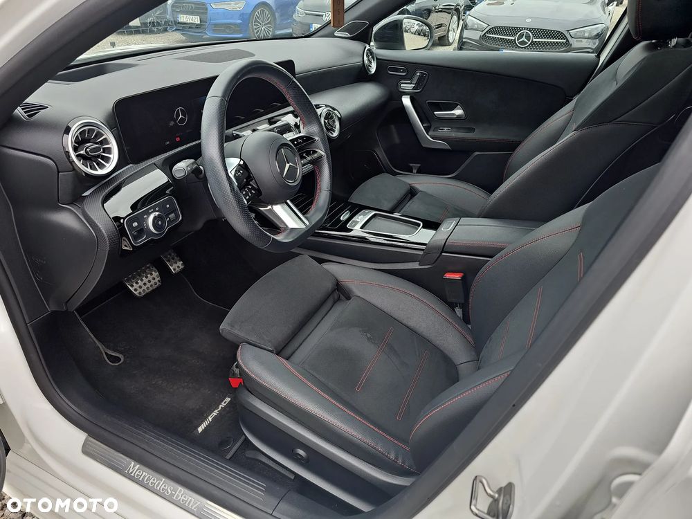 Mercedes-Benz Klasa A 200 4-Matic AMG Line 8G-DCT - 26