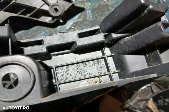 Suport bara spate centru 6F0807378B 6F0807377B 6F0807393B 6F0807863C - 5