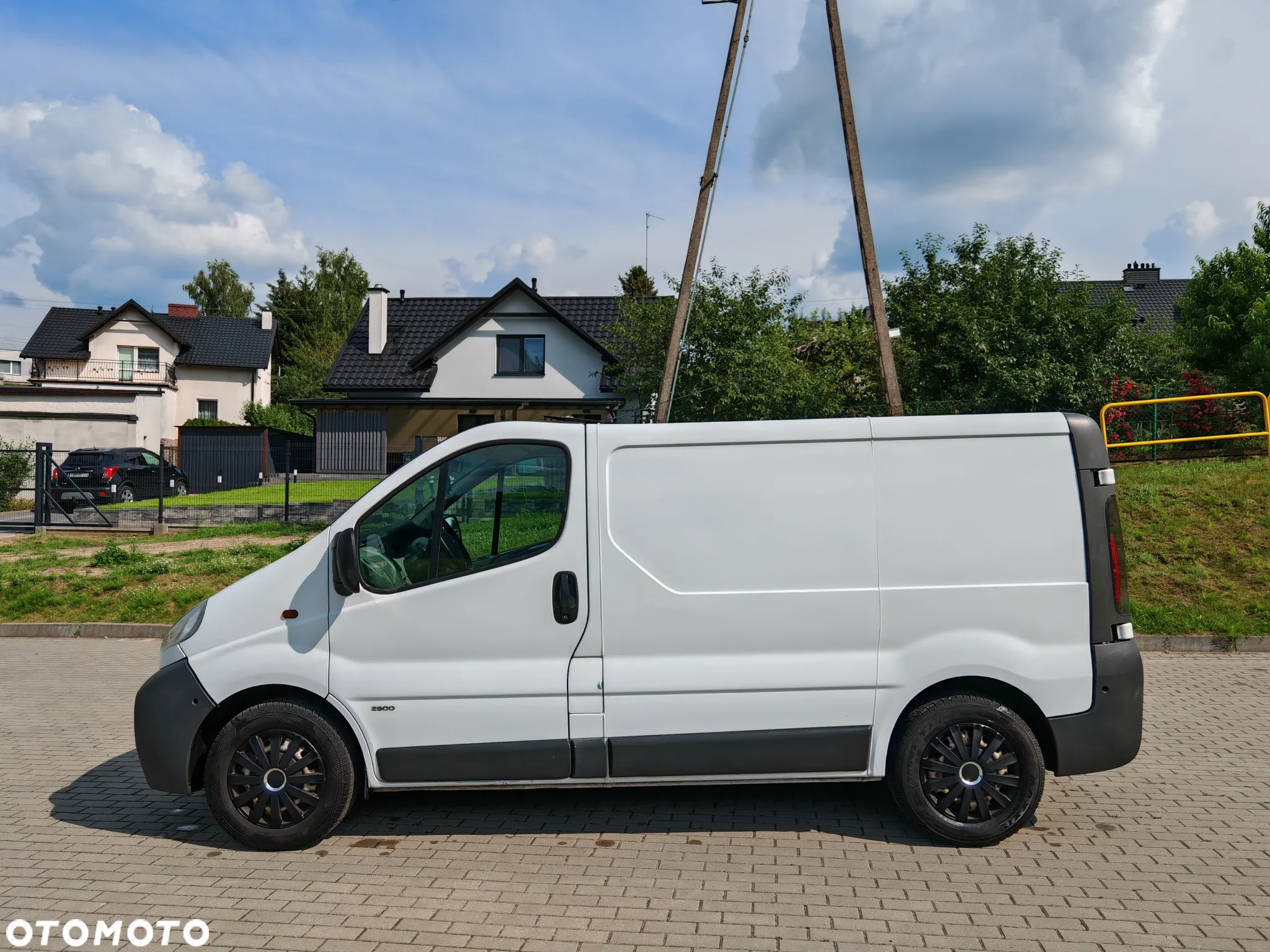 Opel Vivaro - 10