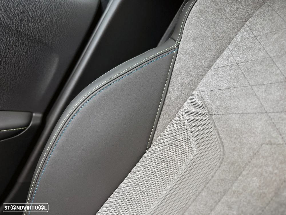 Peugeot e-208 50 kWh GT Line - 31
