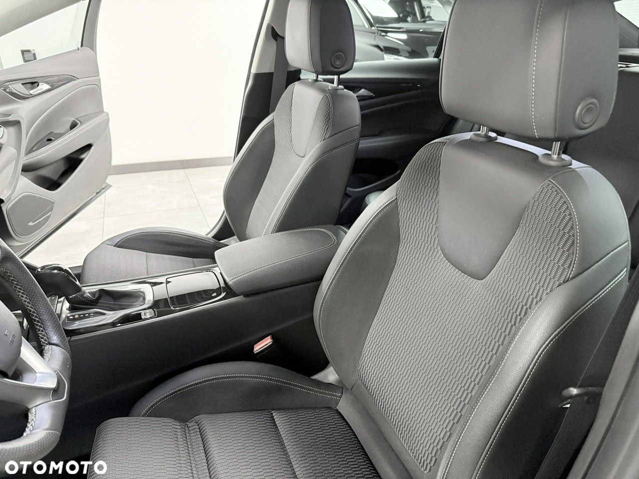 Opel Insignia Grand Sport 2.0 Diesel Ultimate Exclusive - 38