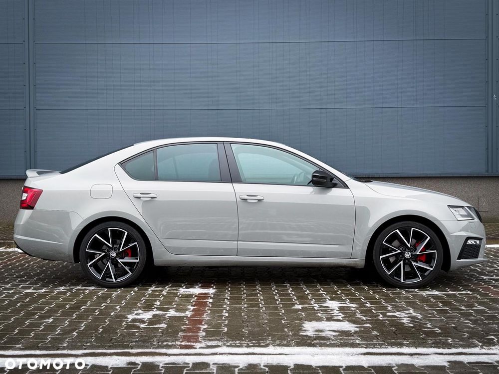 Skoda Octavia 2.0 TDI RS DSG - 5