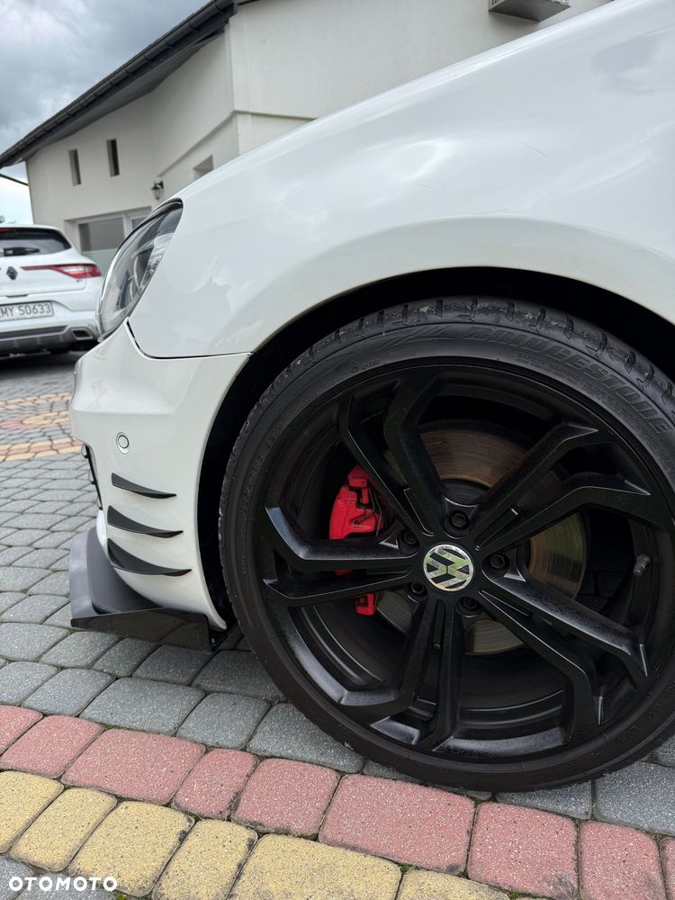 Volkswagen Golf - 12