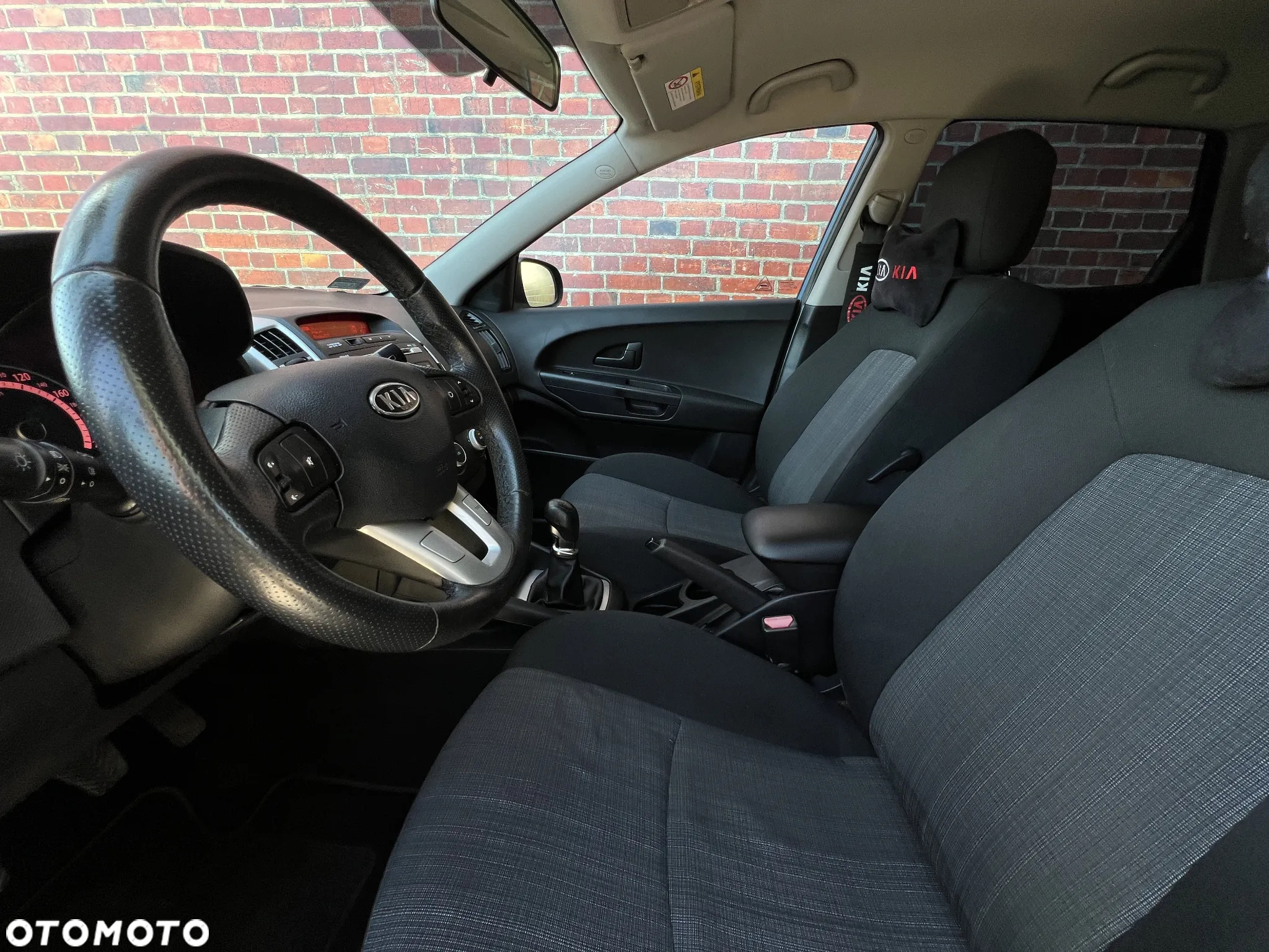 Kia Ceed - 12