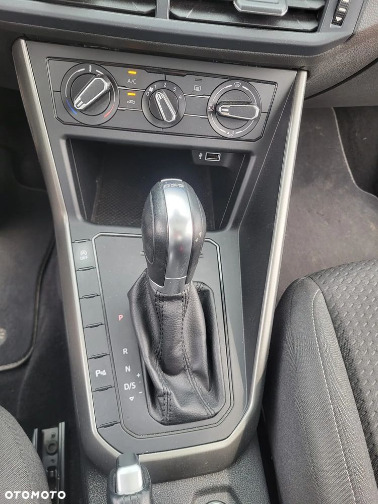 Volkswagen Polo - 37